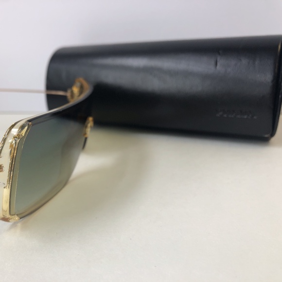 sunglasses - Picture 2 of 3